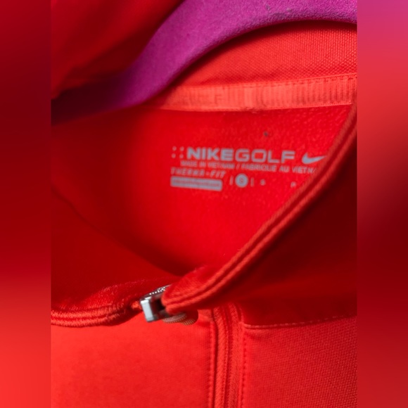 Nike Golf Womens Small 1/2 Zip Pullover Jacket | Closet Label #110.) - Picture 10 of 10